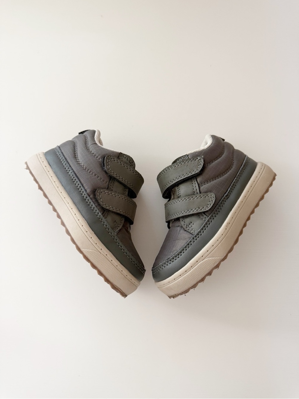 OshKosh Boots • Toddler Size 7
